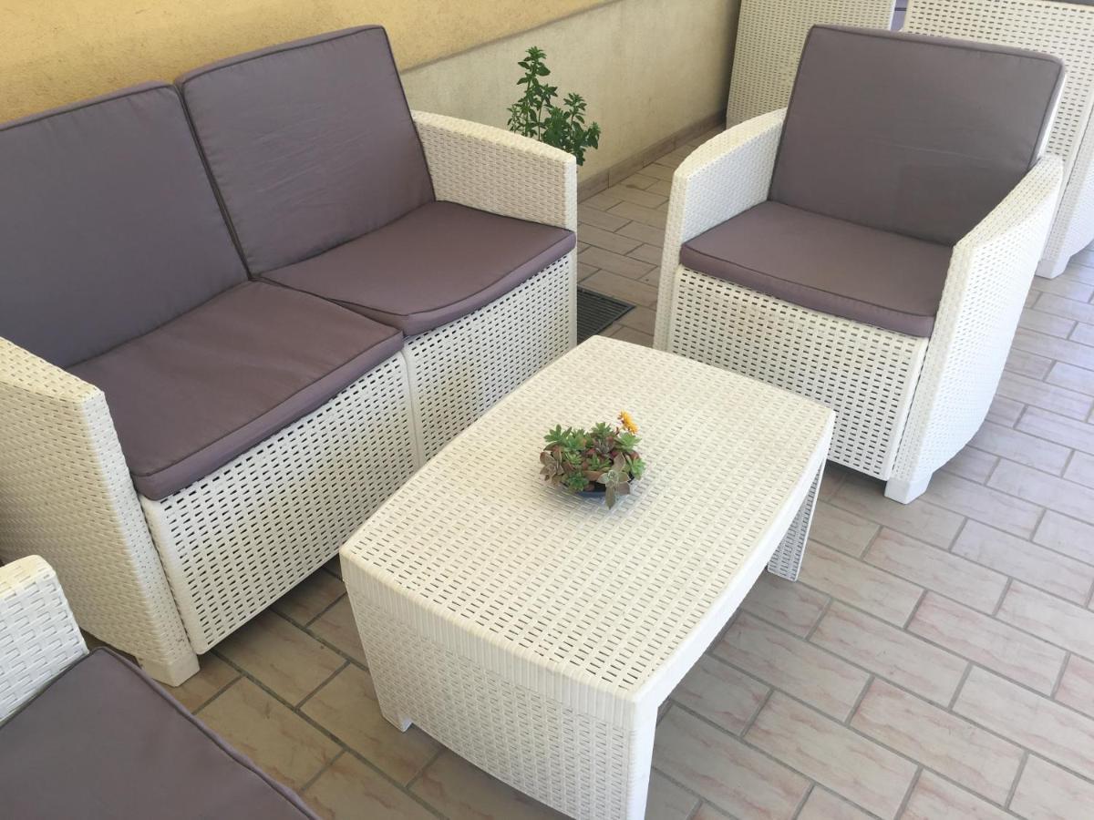 Hotel Villa Rinaldini Rimini Exterior foto